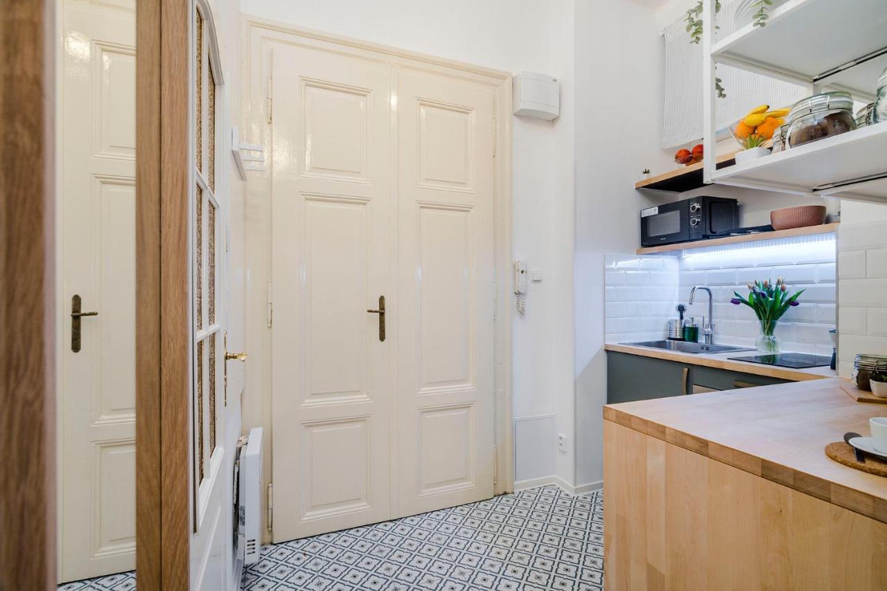 Prague Apt Near Charles Bridge By Michal&Friends מראה חיצוני תמונה