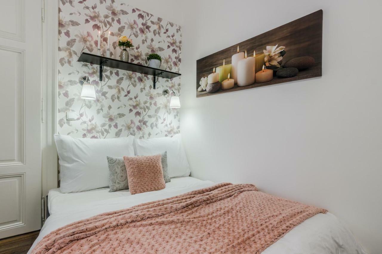 Prague Apt Near Charles Bridge By Michal&Friends מראה חיצוני תמונה