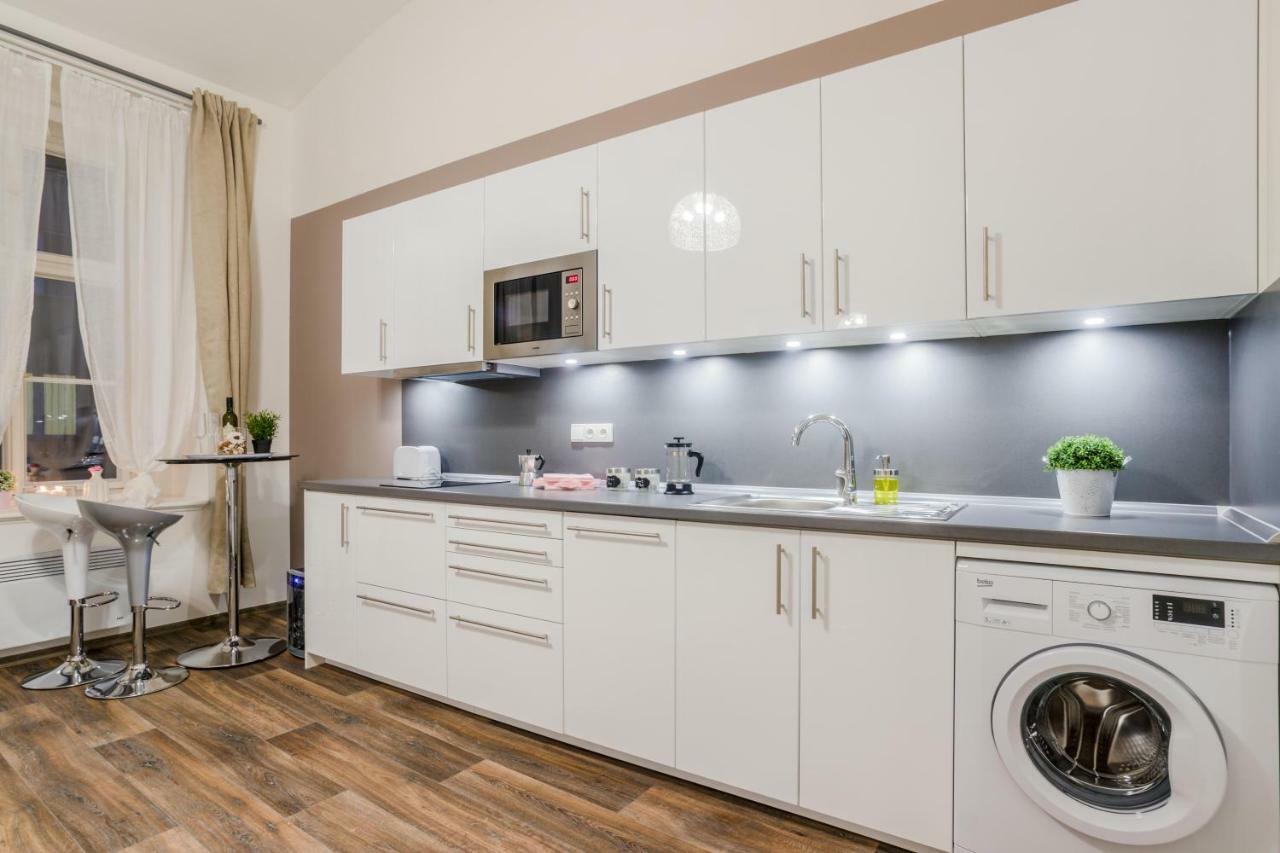 Prague Apt Near Charles Bridge By Michal&Friends מראה חיצוני תמונה