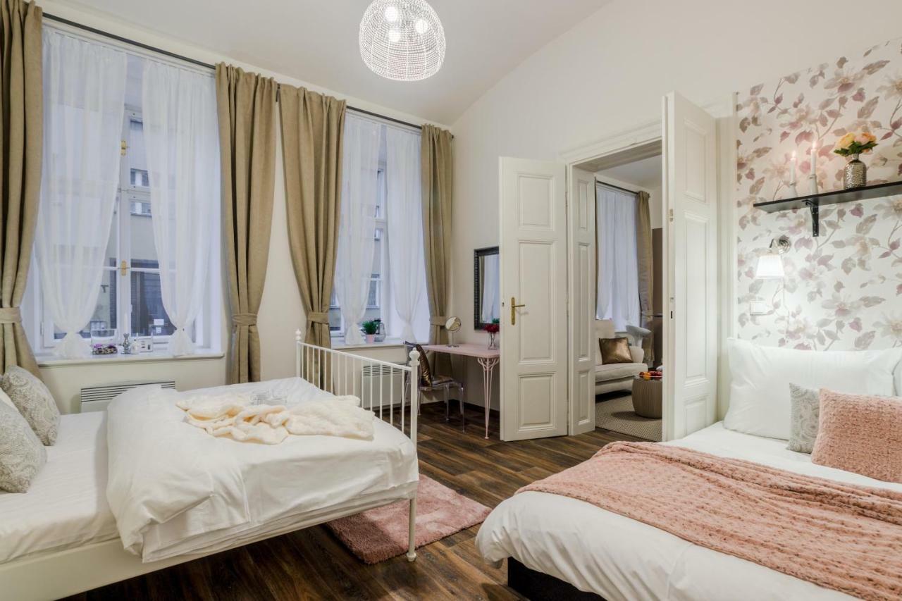 Prague Apt Near Charles Bridge By Michal&Friends מראה חיצוני תמונה