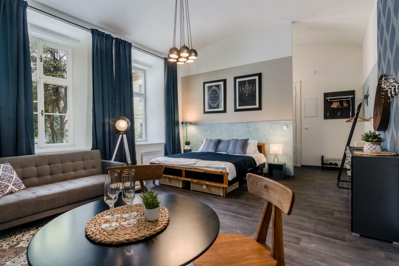 Prague Apt Near Charles Bridge By Michal&Friends מראה חיצוני תמונה