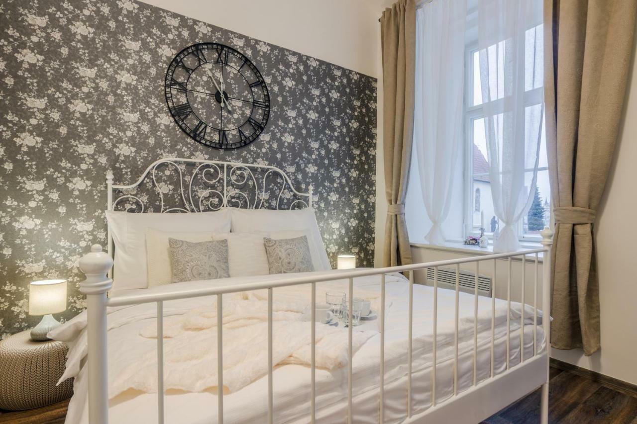 Prague Apt Near Charles Bridge By Michal&Friends מראה חיצוני תמונה
